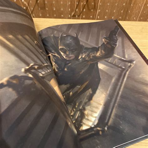 THE ART OF THE BATMAN / James Field, foreword by Matt Reeves | 百年
