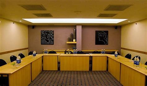 Lemon Tree Hotel Conference Room in Udyog Vihar, Gurgaon with Prices ...