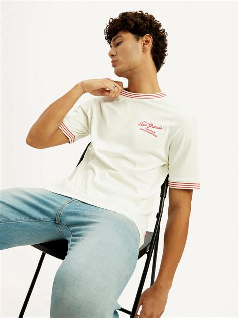 Men's Typography Off White Crew Neck T-shirt – Levis India Store
