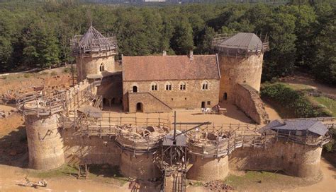 5 European Castles You Need To Visit - lifeberrys.com