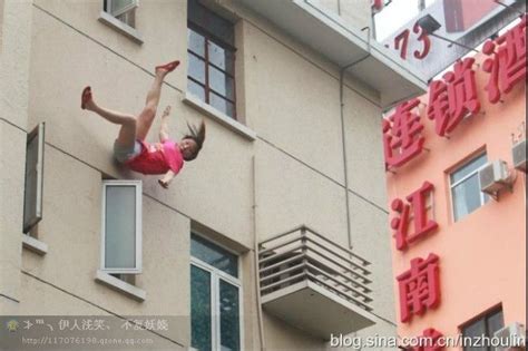 年轻女孩坠楼全程被拍摄 女孩跳楼过程高清图_房产资讯-潍坊房天下