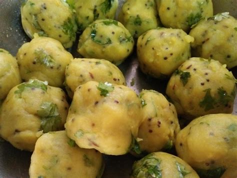 Two Different Types of Pakora and Street Style Batata Vada recipe ...