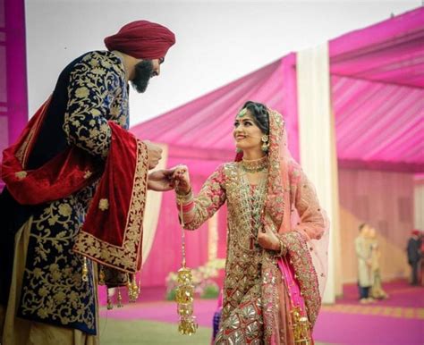 11 Punjabi Wedding Couple Who Share Their Moments to Make Us Feel the ...