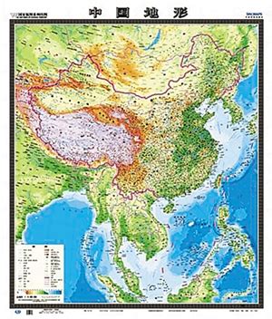 中国主要山脉分布图 将山脉两侧的地形区填写到下表-