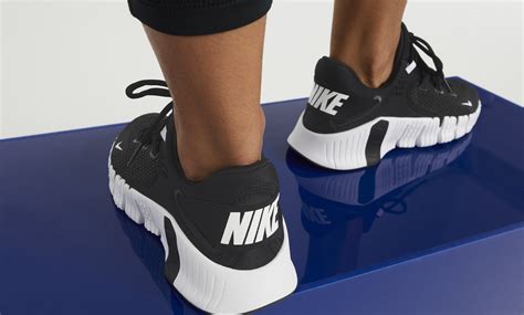 Nike Free Metcon 4 Women's Workout Shoes. Nike IN