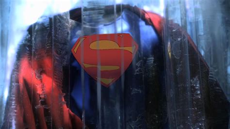 Smallville Superman Suit Finale
