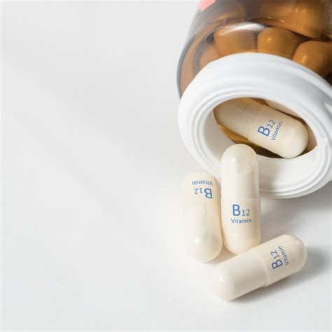 Vegan B12 Supplements - What you Need to Know from Dietitians