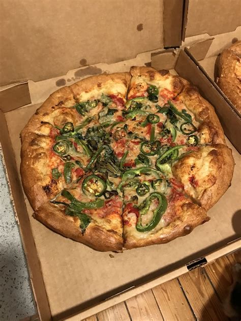 Meek's Vegan Pizza - Houston Texas Restaurant - HappyCow