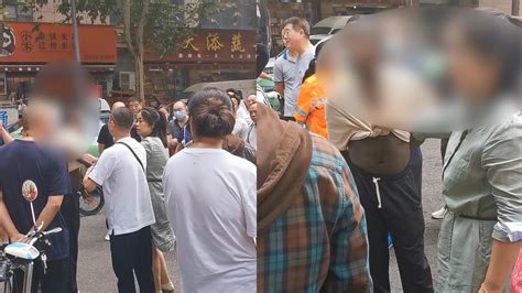 西安警方通报外籍男子骚扰女性：当事人被行拘7日 限期出境|西安市_新浪新闻