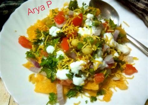 Dahi Ragda Puri Chaat Recipe by Arya Paradkar - Cookpad