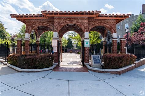 West New York, NJ City Guide | About Living in West New York - Homes.com