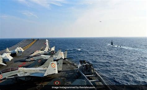 एक हफ्ते बाद भी लापता नौसेना पायलट के लोकेटर से कोई सिगनल नहीं मिला ...