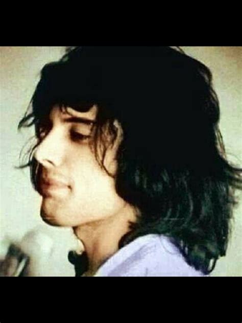 Young Freddie | Queen freddie mercury, Freddie mercury, Queen pictures