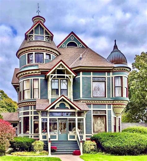 Charming Queen Anne Victorian House