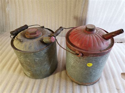 Pair of generic 1 gallon gas cans