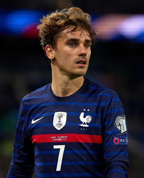 griezmann que posicion juega