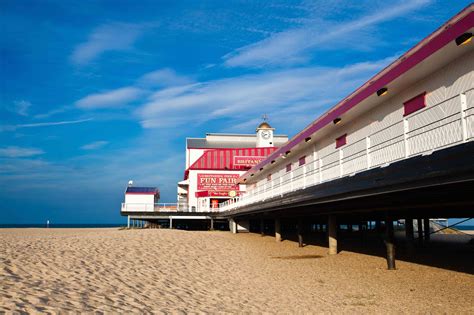 Britannia Pier, Great Yarmouth | Great yarmouth, Seaside uk, Yarmouth