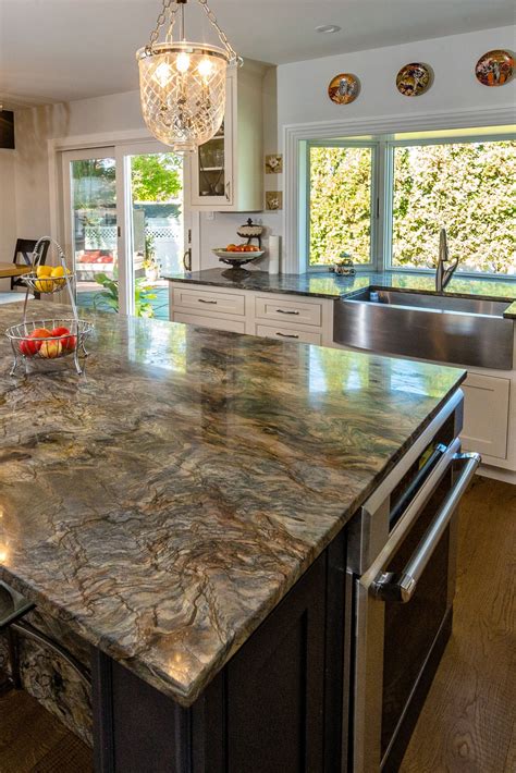 50+ Eye-Catching Photos of Kitchen Countertops for Inspiration – HOMYSTYLE