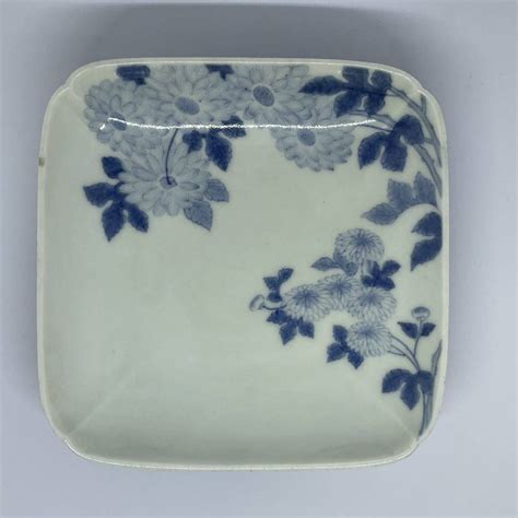 Yahoo!オークション - 江戸時代後期 1800-60年代 鍋島藩窯 染付菊文隅...