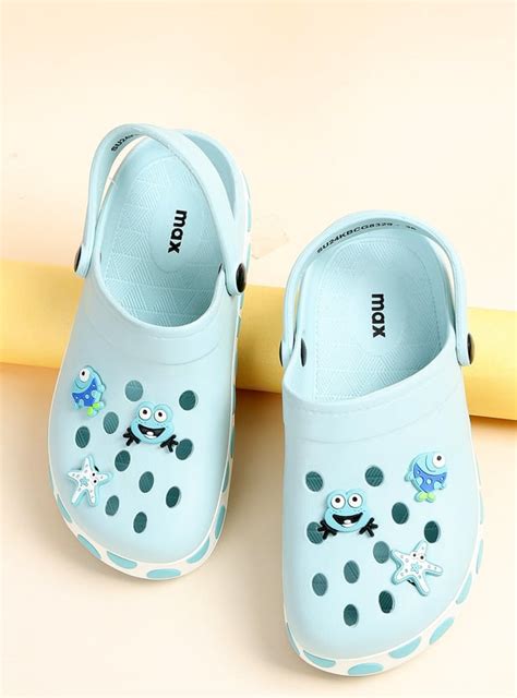 Buy Girls Charm-Detailed Clogs Online at just Rs. 499.0 - 1000013608587 ...