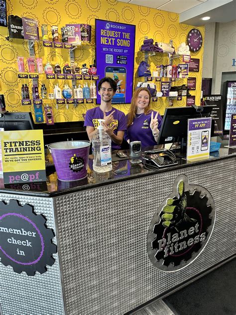 PLANET FITNESS - 2300 Madison St, Clarksville TN - Hours, Directions ...