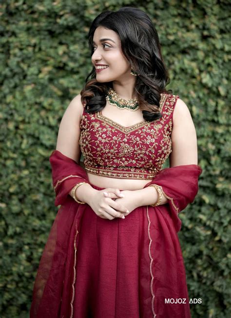 Home - JME Couture : JME Couture Bridal Boutique in Cochin | Lehengas ...