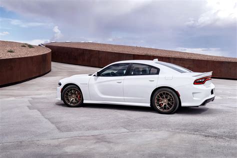 2015 Dodge Charger SRT Hellcat Priced from $63,995 - autoevolution