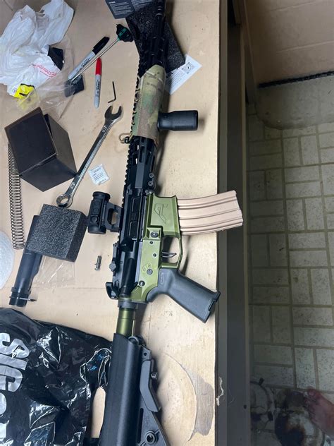 Da minion or da bob? : r/ar15