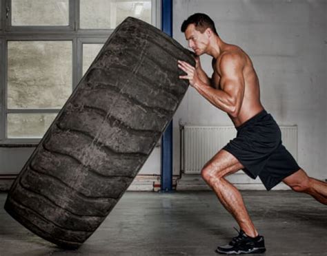 CrossFit vs Bodybuilding: Which Workout is Best & Why? | FITPASS