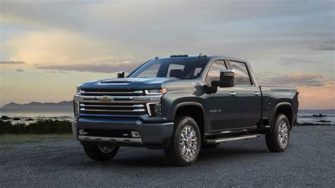 Chevrolet Silverado HD News and Reviews | Motor1.com