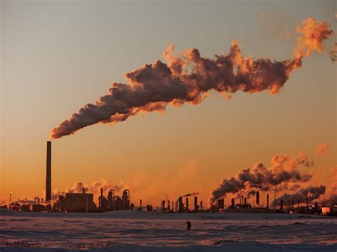 https://www.greenqueen.com.hk/wp-content/uploads/2020/02/air-pollution-fossil-fuels-kris-krug-flickr.jpg