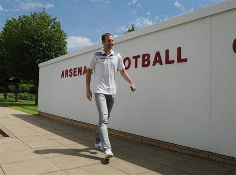 Pics: Behind the scenes with Petr Cech | News | Arsenal.com