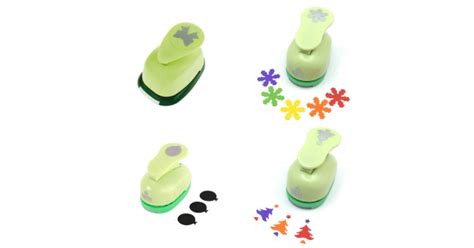 Perforator cu motive de Craciun