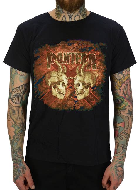 Pantera Double Skull T-Shirt är en officiell merchandise