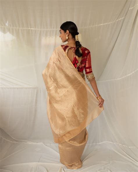 Buy Chanderi Silk Sarees Online at Priyanka Raajiv