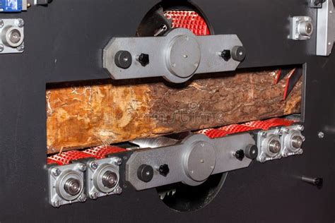 Timber Cutting Machine 的图像结果