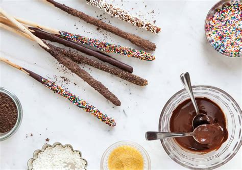 How to Melt Chocolate Wafers - Foods Guy