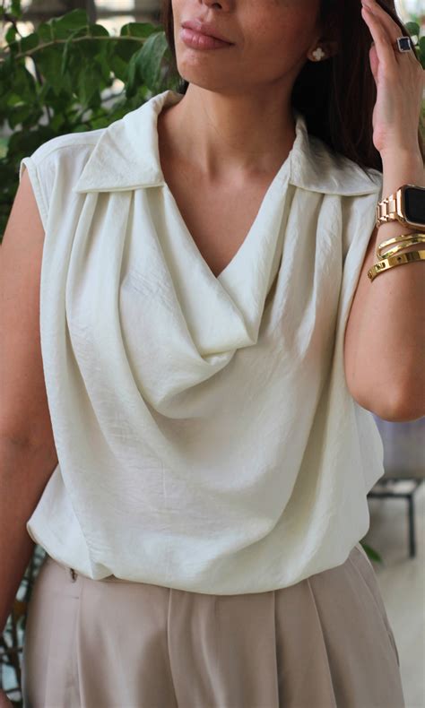 Pearl Mist Collared Cowl Neck Top – FAIL.