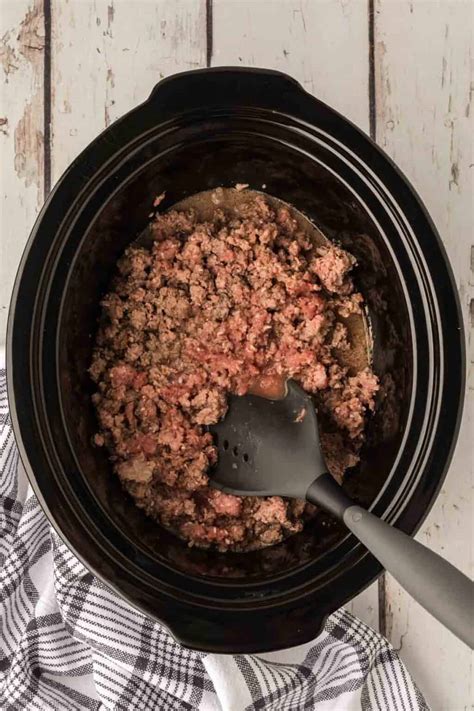 How to Cook Ground Beef in a Crock Pot - Eating on a Dime