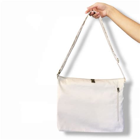 Durable Canvas Bag With Adjustable Shoulder Handle