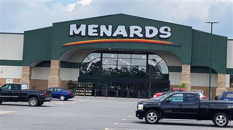 Bowling Green Menard’s hosts food drive benefiting local organization