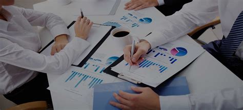 Praveen Lakshmi & Co