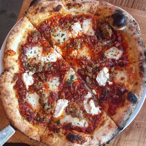 Portland: Let There Be Pizza On Earth in December - Bridgetown Bites