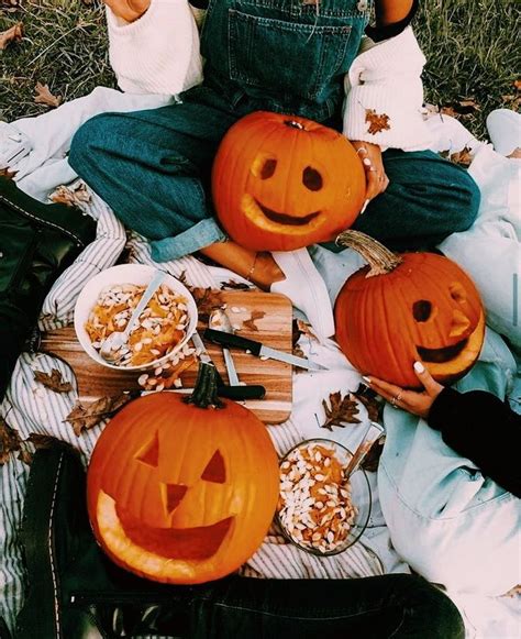 halloween pictures aesthetic