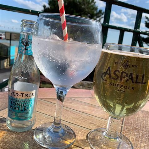 THE PAVILION BAR (2025) All You Need to Know BEFORE You Go (with Photos ...