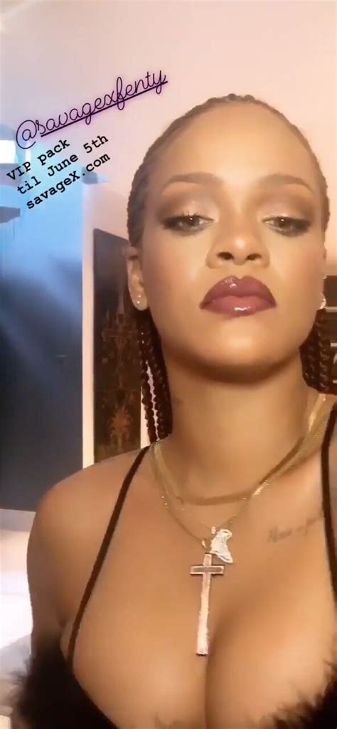 Rihanna The Fappening