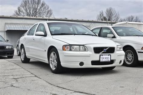 2005 Volvo S60 - Information and photos - MOMENTcar