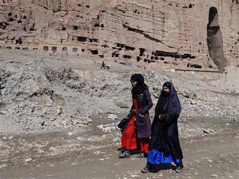Three Afghans, three Spanish tourists killed in Bamyan shooting | Crime ...