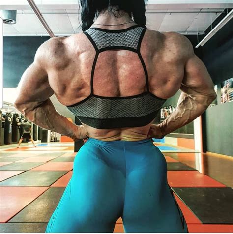 Women's Bodybuilding Outfits at Lynda Rahman blog