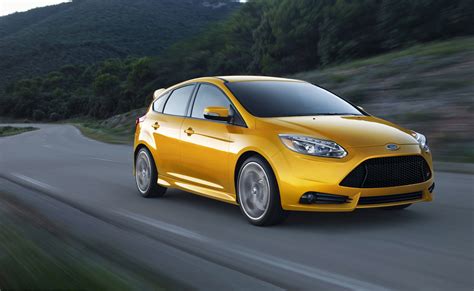Ford Focus ST (2013) - pictures & information